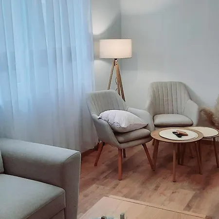 Apartment Dis